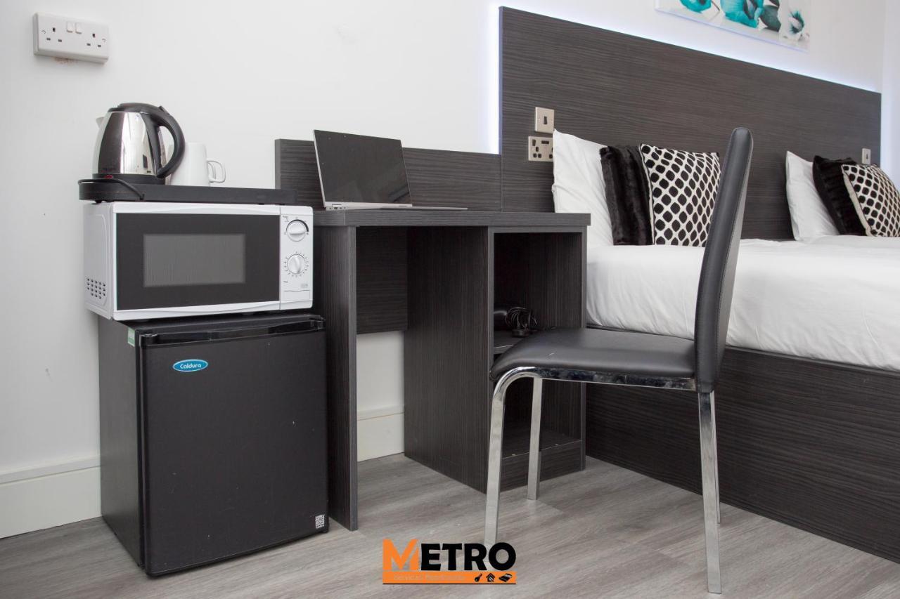 Legoland Heathrow Windsor Apartment Hotel สลาว ภายนอก รูปภาพ