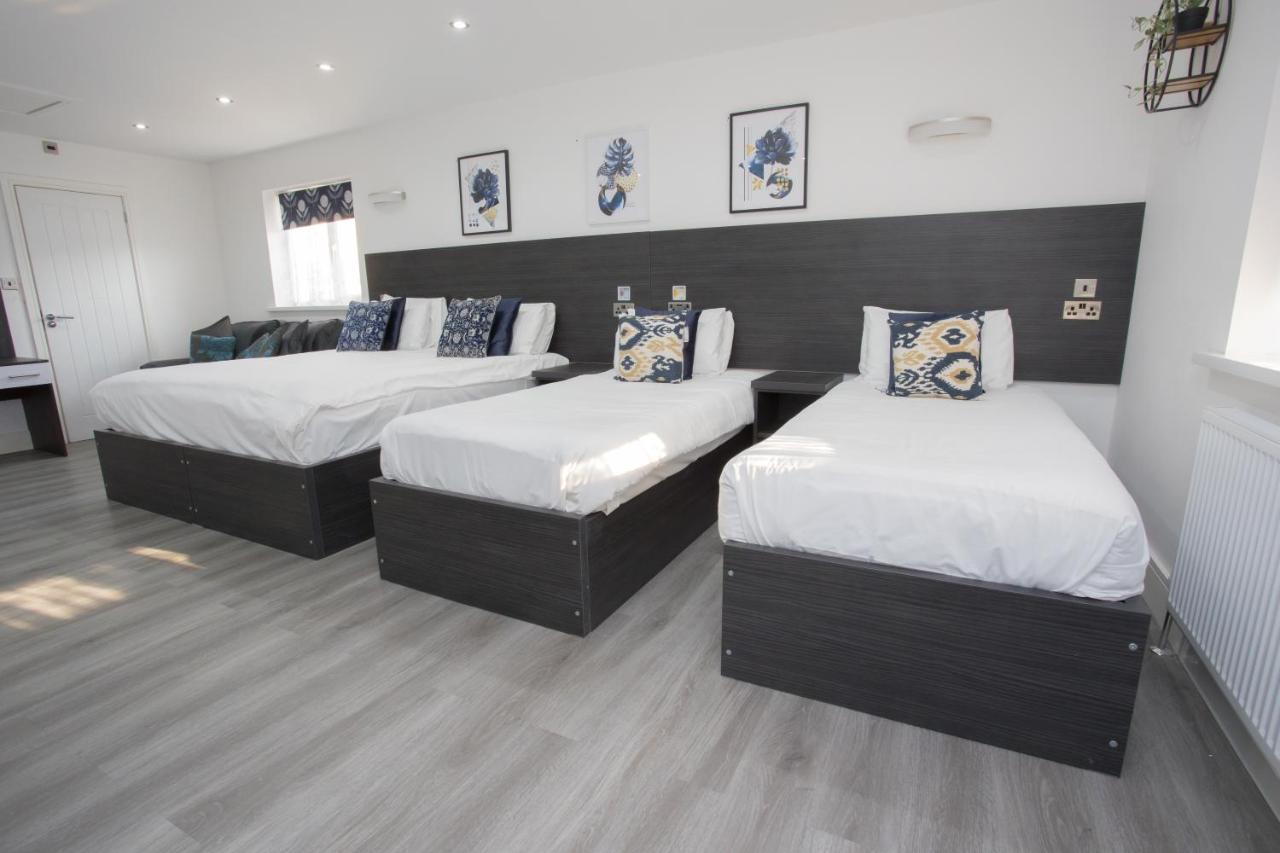 Legoland Heathrow Windsor Apartment Hotel สลาว ภายนอก รูปภาพ